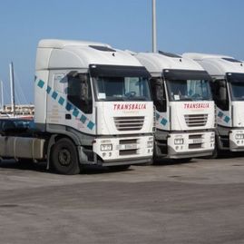 Riera Rotulistas camiones estacionados